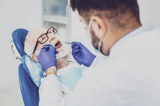 Best Weekend Emergency Dentist in Cheshire Village, CT
